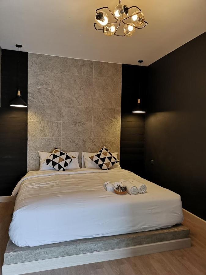 The Entaneer Poshtel *